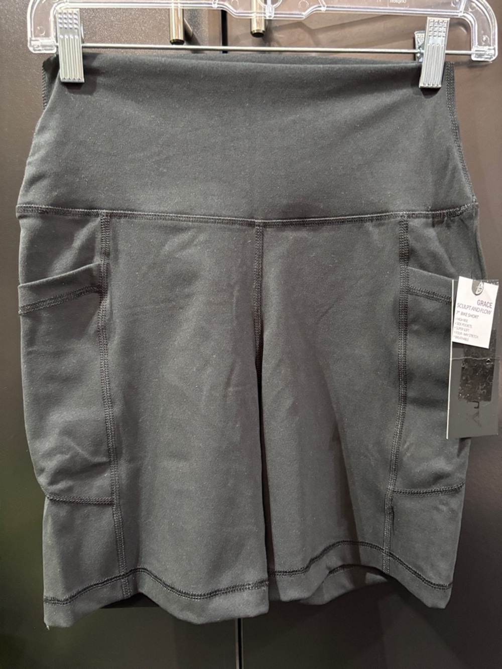 Velocity Grace Sculpt & Flow 7” bike short,high-rise,leg pockets,stretch,comfy